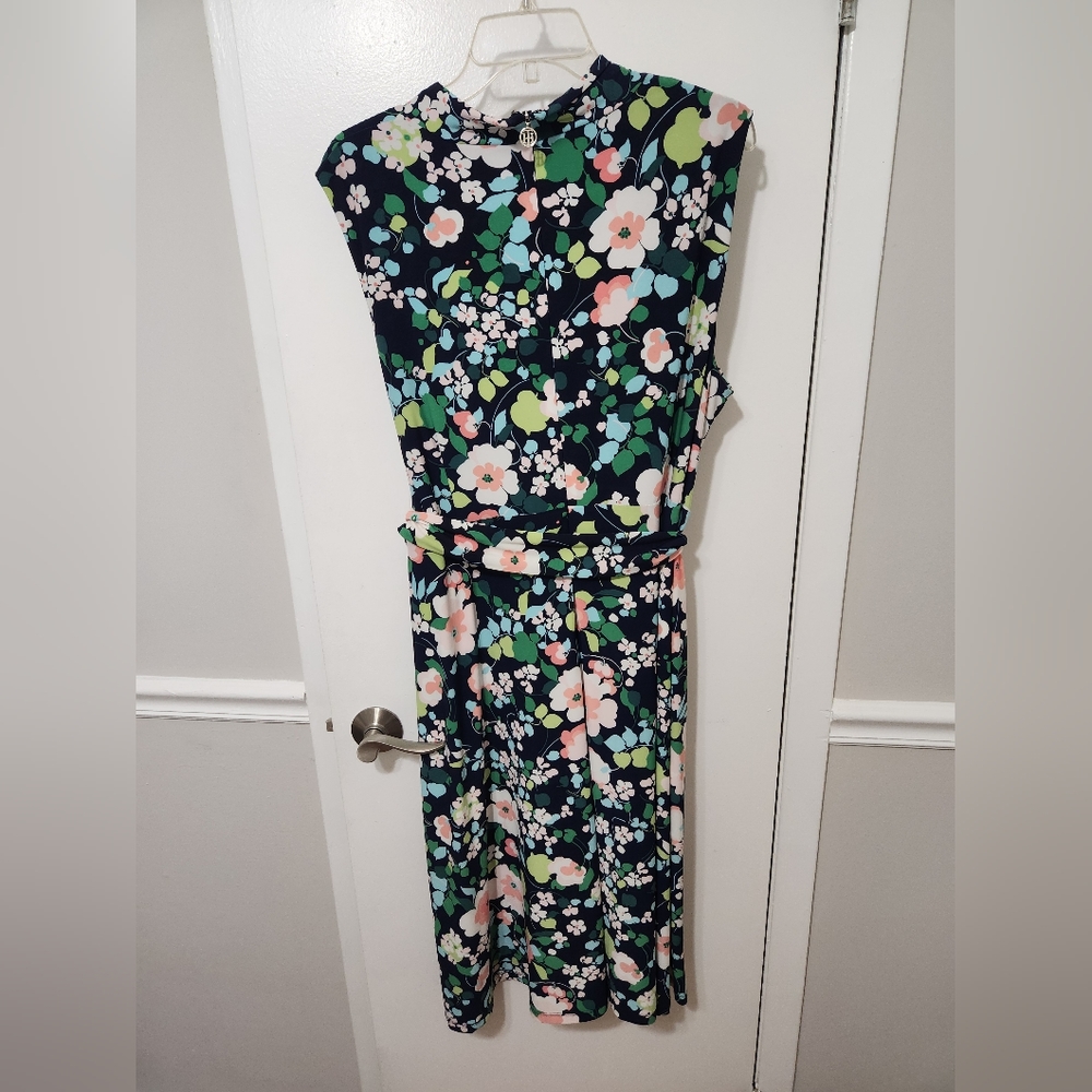 Tommy Hilfiger Plus Size Dress - Picture 8 of 10